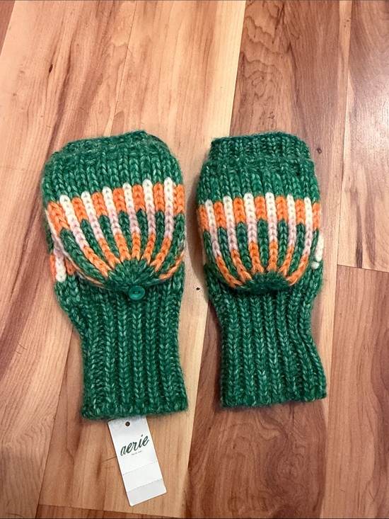 aerie Accessories - NWT aerie Green Knit Convertible Mittens with Orange & Cream Stripes